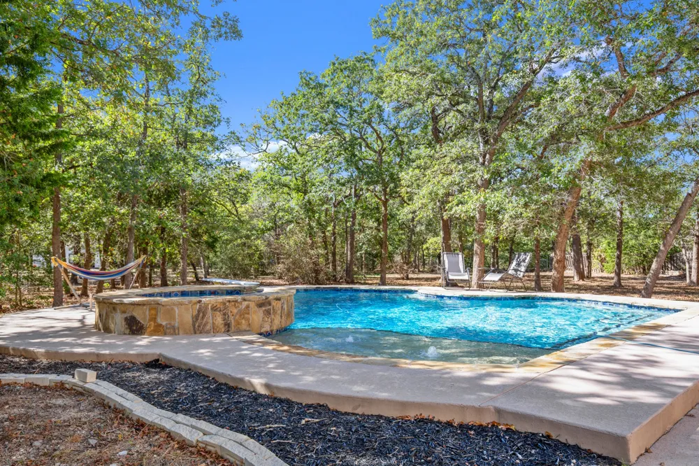 149 Spanish Oak Trail Elgin, TX 78621