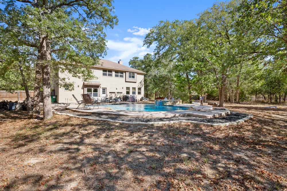 149 Spanish Oak Trail Elgin, TX 78621