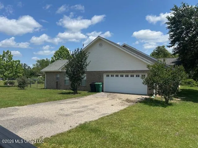 5480 Rocky Hill Dedeaux Road Kiln, MS 39556