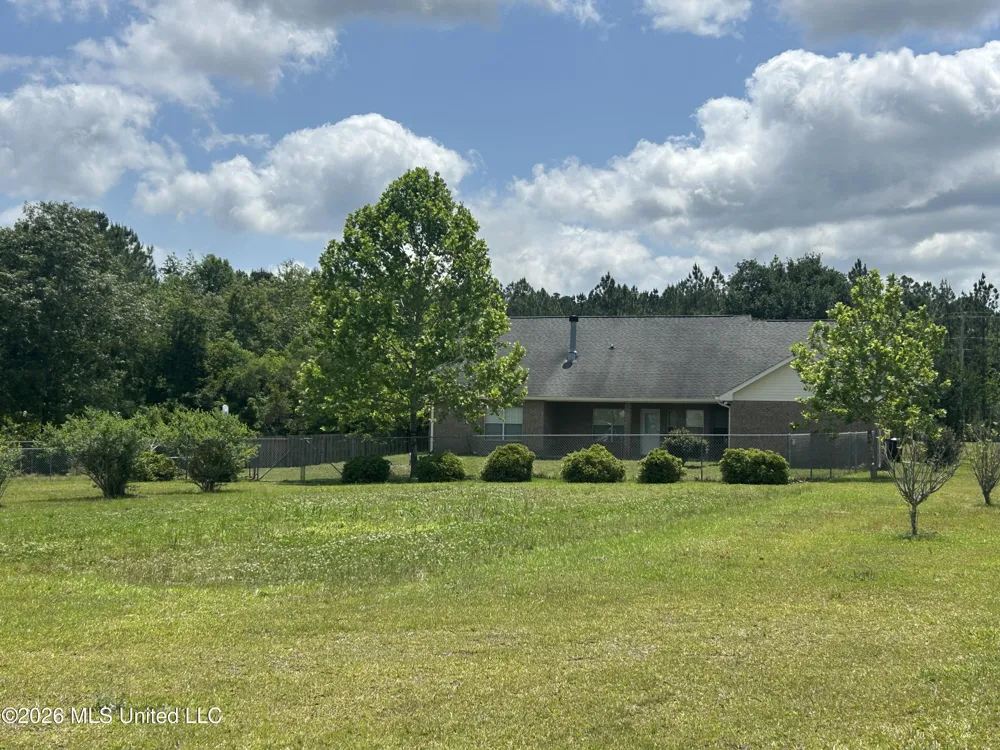 5480 Rocky Hill Dedeaux Road Kiln, MS 39556