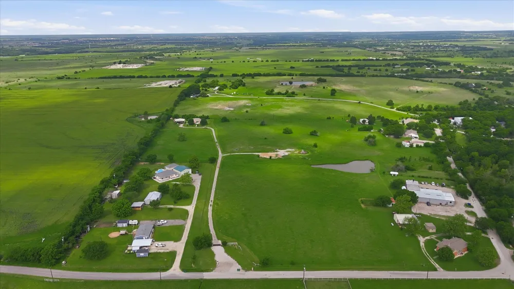 3289 Mitchell Road Krum, TX 76249