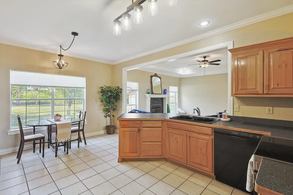 3289 Mitchell Road Krum, TX 76249