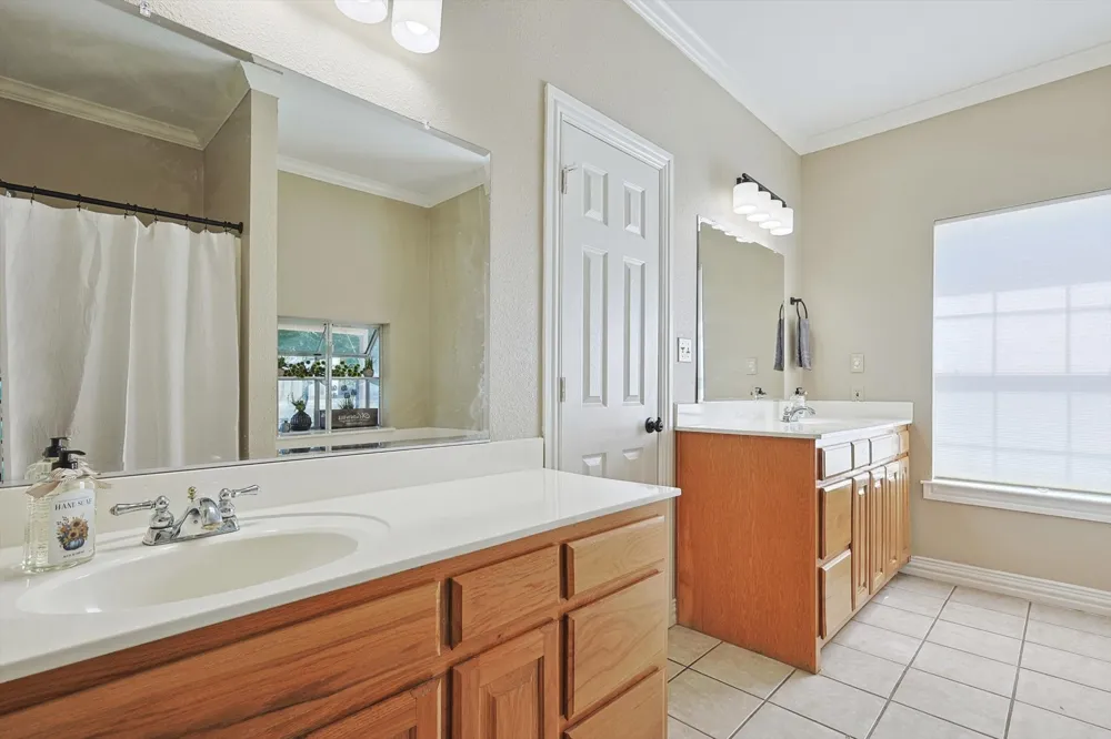 3289 Mitchell Road Krum, TX 76249
