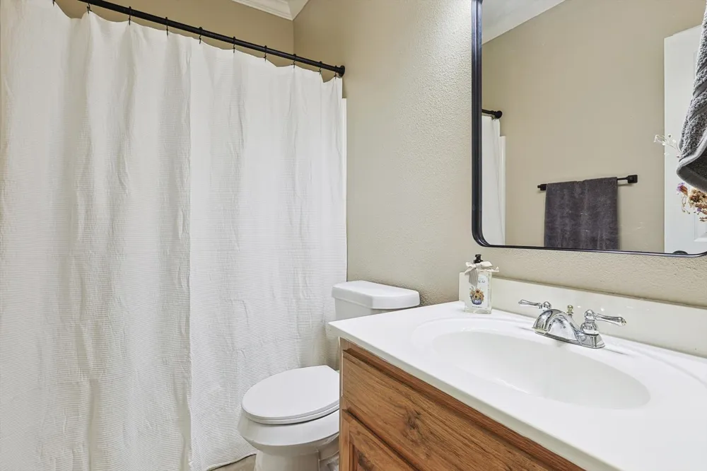 3289 Mitchell Road Krum, TX 76249