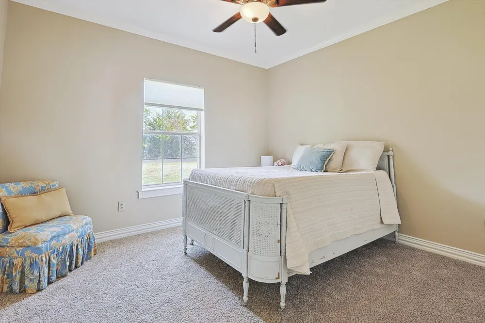 3289 Mitchell Road Krum, TX 76249