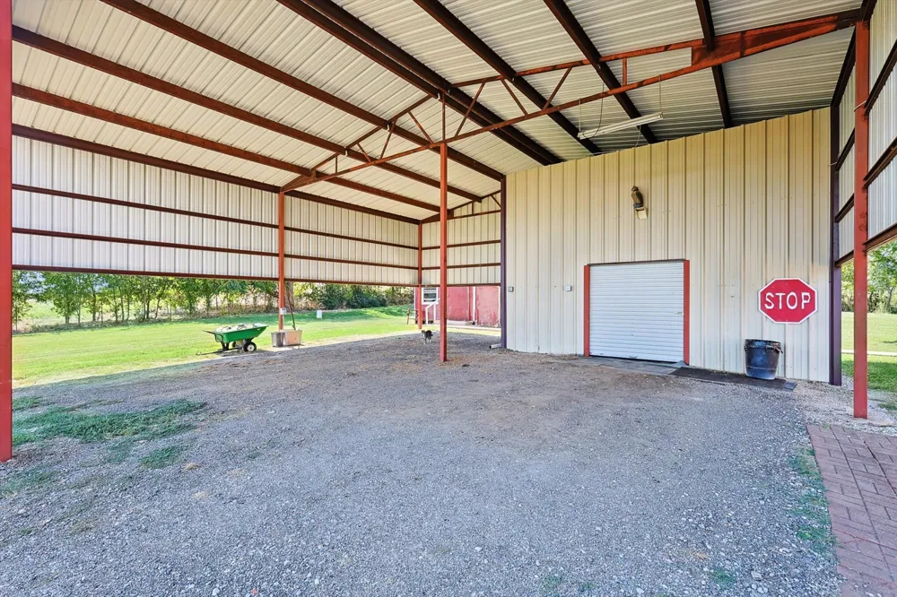 3289 Mitchell Road Krum, TX 76249