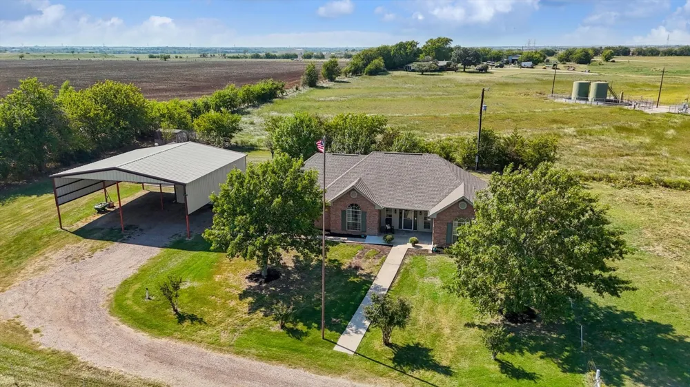 3289 Mitchell Road Krum, TX 76249