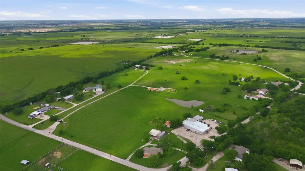 3289 Mitchell Road Krum, TX 76249