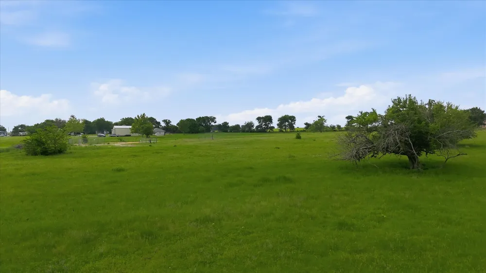 3289 Mitchell Road Krum, TX 76249
