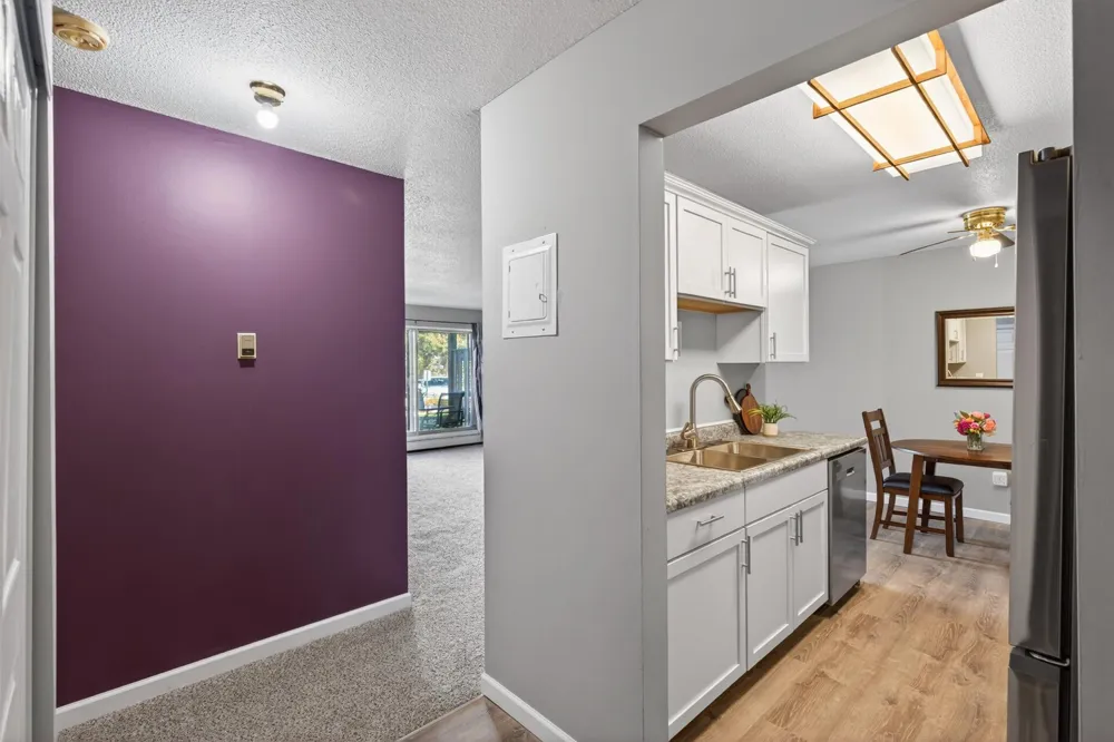 2011 E 122nd Street #D1 Burnsville, MN 55337