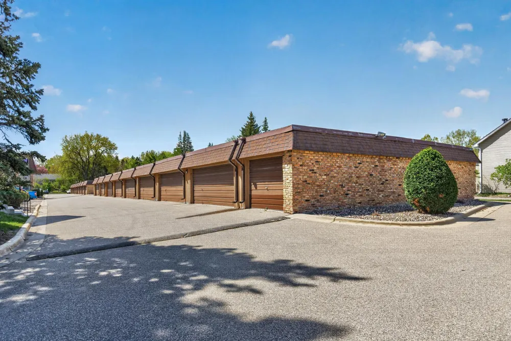 2011 E 122nd Street #D1 Burnsville, MN 55337
