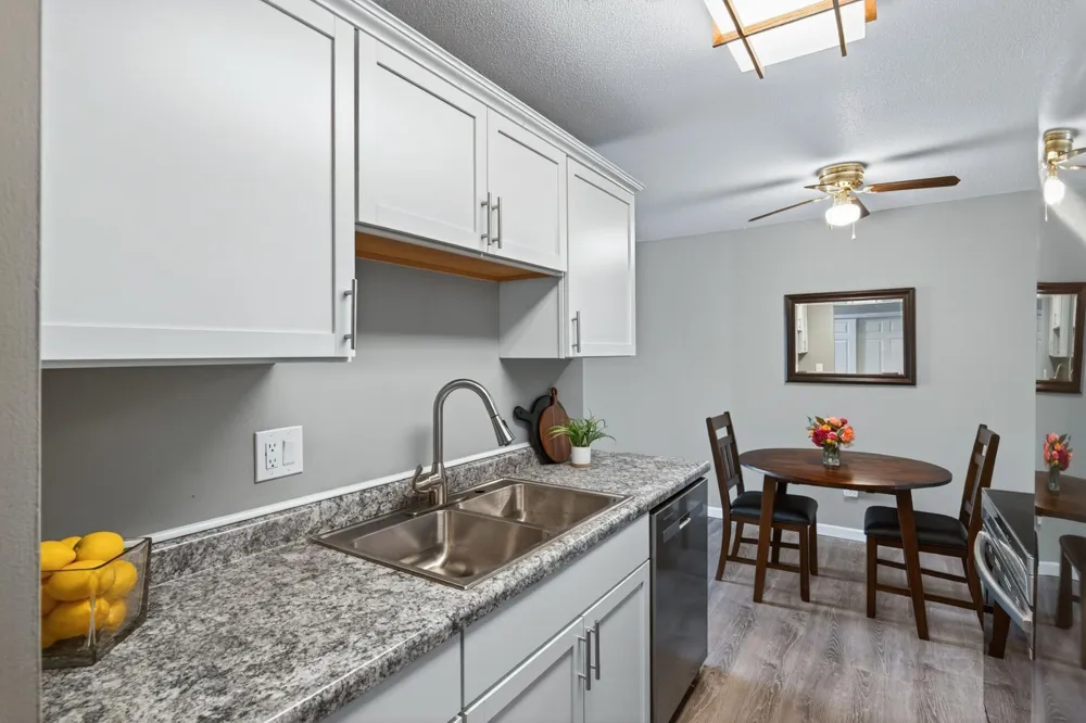 2011 E 122nd Street #D1 Burnsville, MN 55337