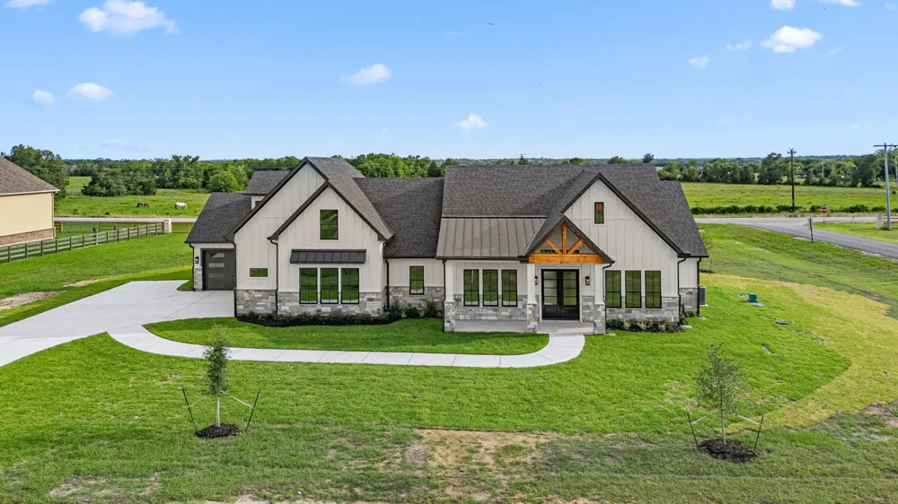 469 Ruby Drive Bellville, TX 77418