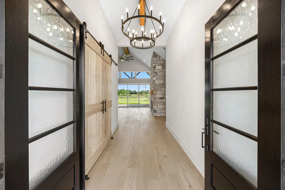 469 Ruby Drive Bellville, TX 77418