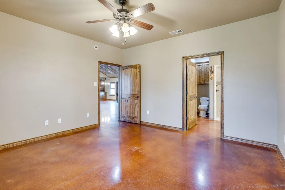 184 Hcr 1439 Covington, TX 76636