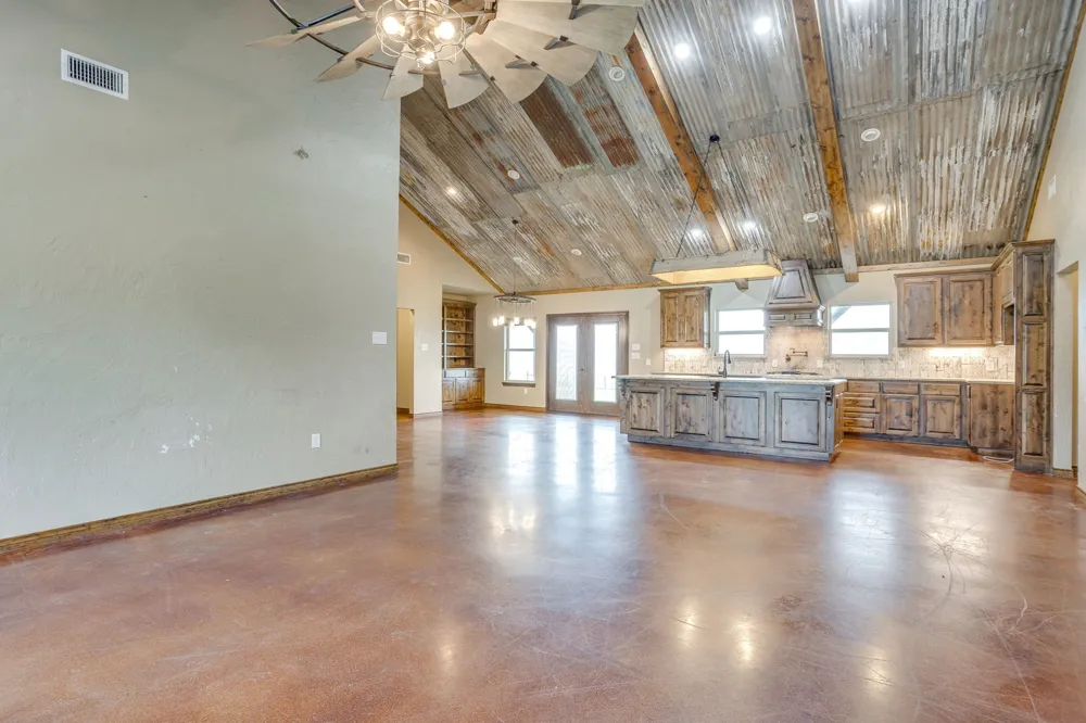 184 Hcr 1439 Covington, TX 76636