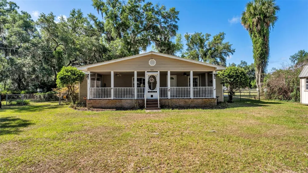 501 SWILLEY ROAD Plant City, FL 33567