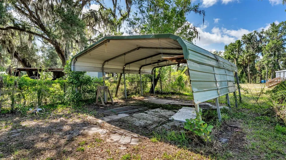 501 SWILLEY ROAD Plant City, FL 33567