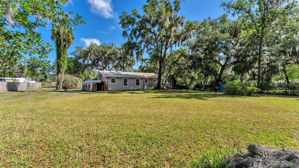 501 SWILLEY ROAD Plant City, FL 33567