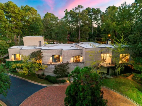 45 Palisades Boulevard