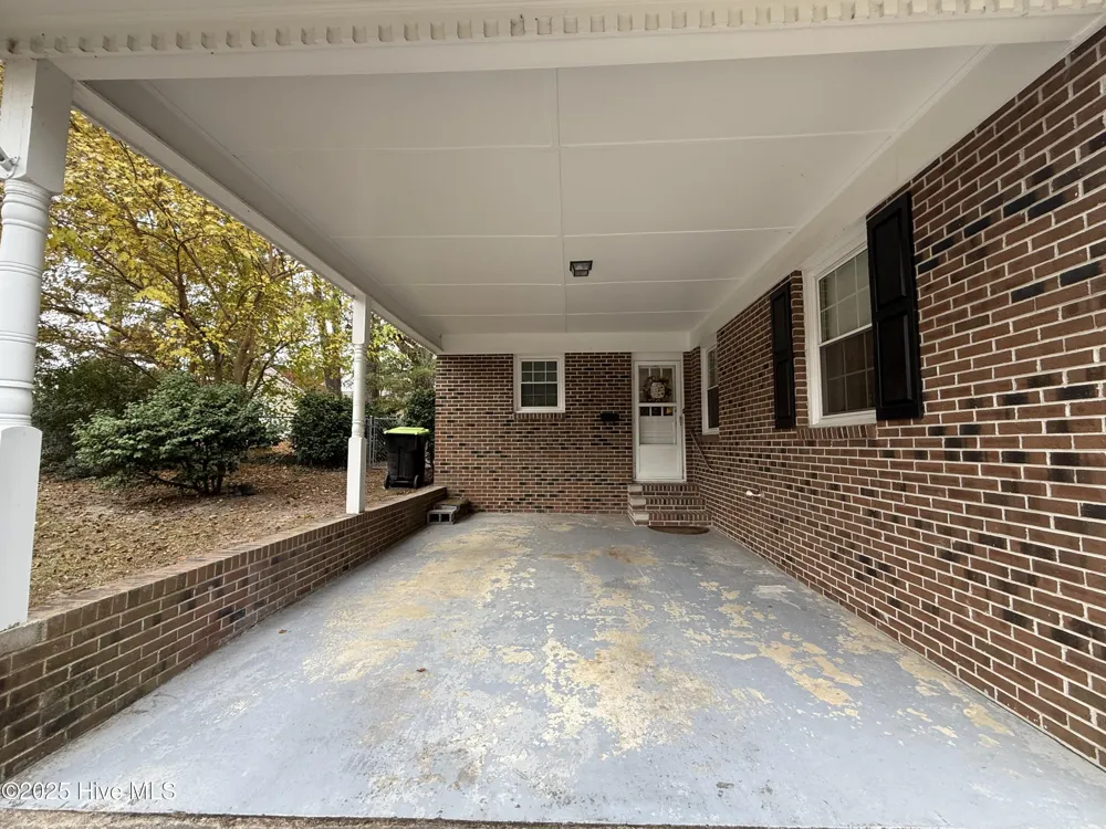 903 E Woodlawn Drive Williamston, NC 27892