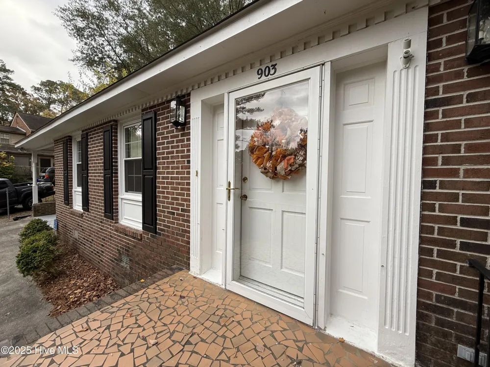 903 E Woodlawn Drive Williamston, NC 27892