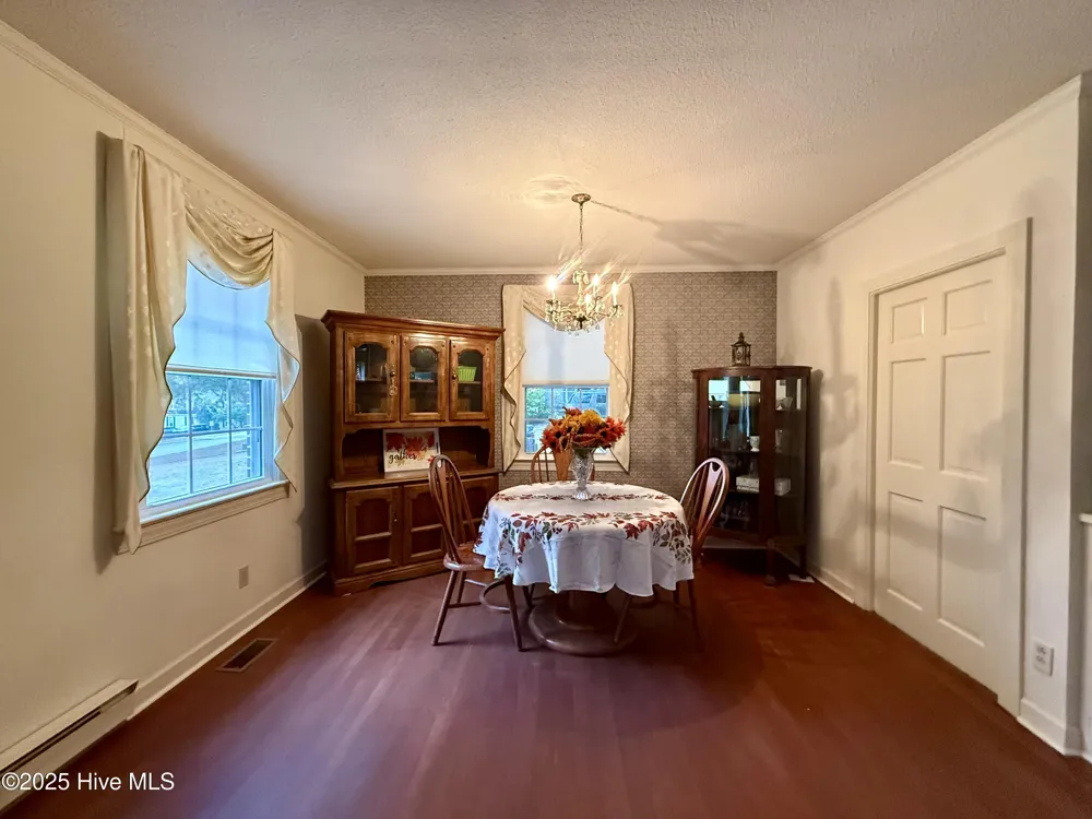 903 E Woodlawn Drive Williamston, NC 27892