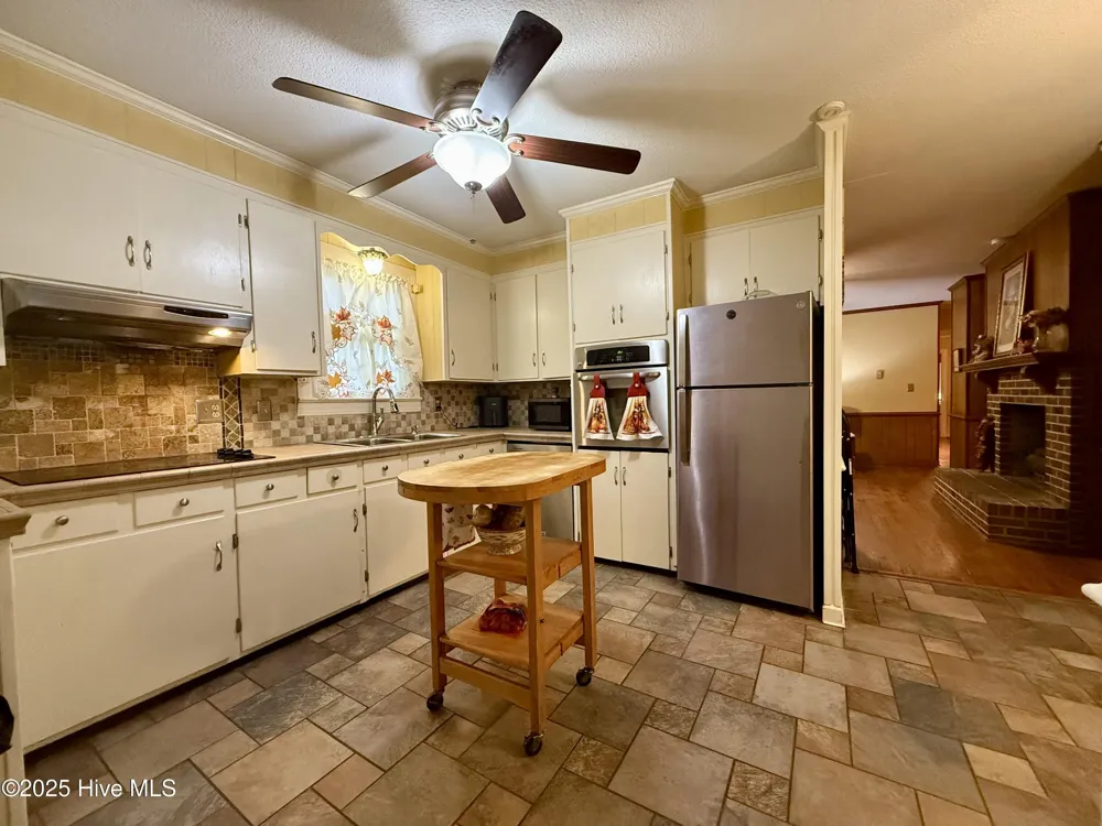 903 E Woodlawn Drive Williamston, NC 27892