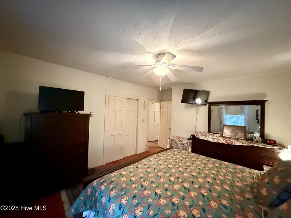 903 E Woodlawn Drive Williamston, NC 27892