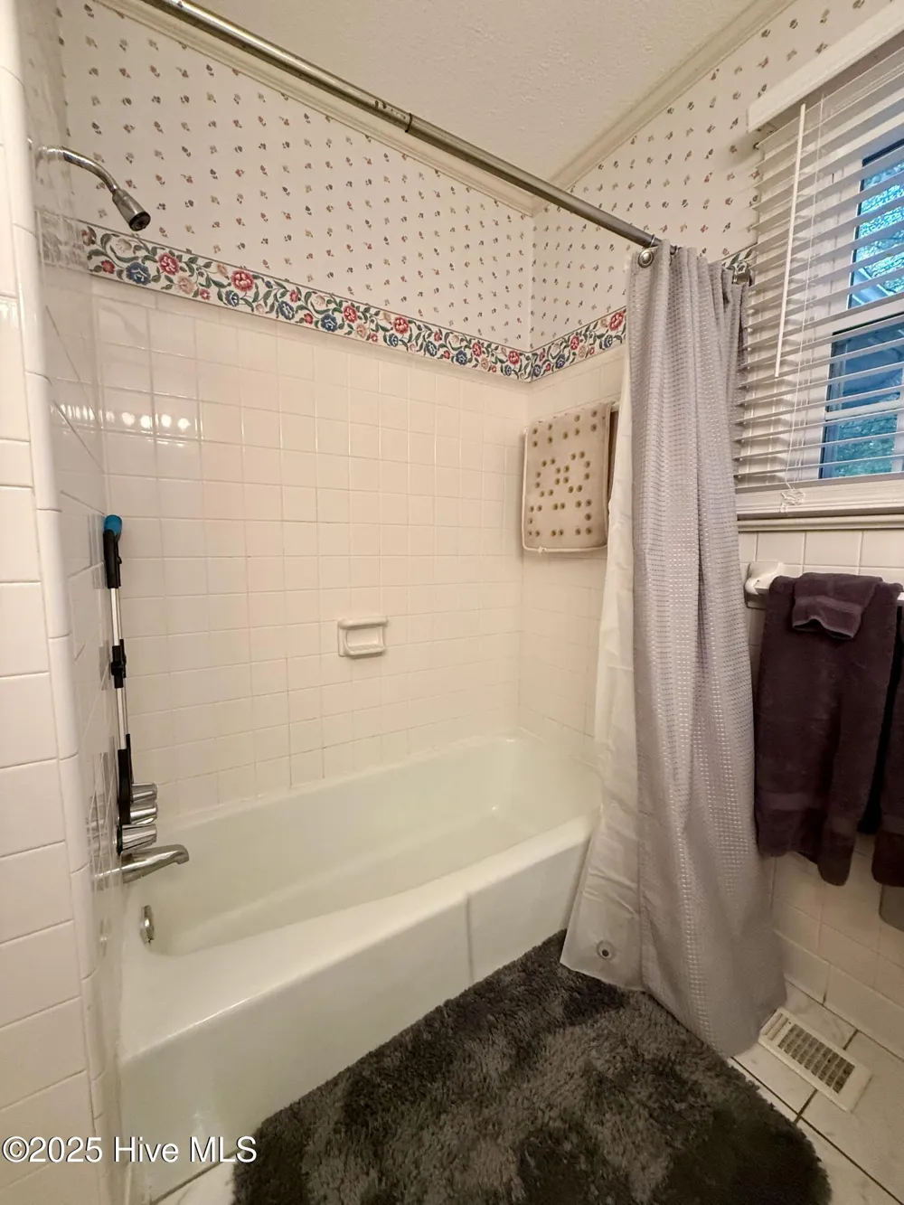 903 E Woodlawn Drive Williamston, NC 27892