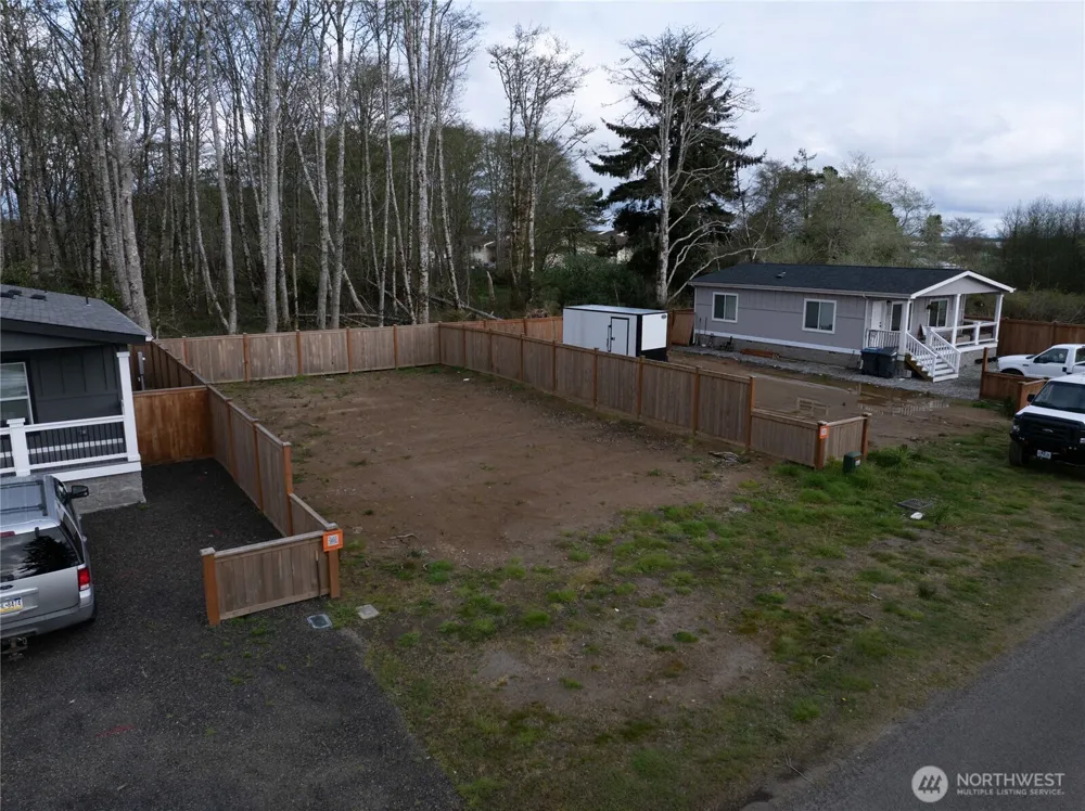 606 2nd Street Westport, WA 98595