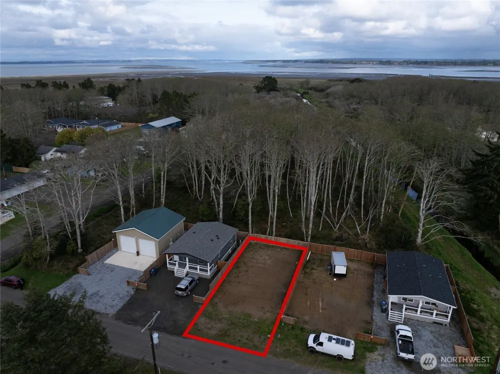 606 2nd Street Westport, WA 98595