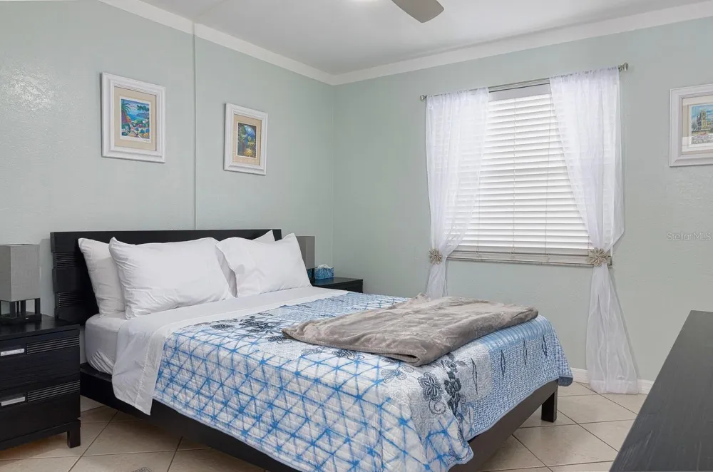 125 110TH AVENUE #1 Treasure Island, FL 33706