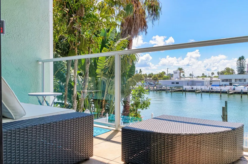 125 110TH AVENUE #1 Treasure Island, FL 33706