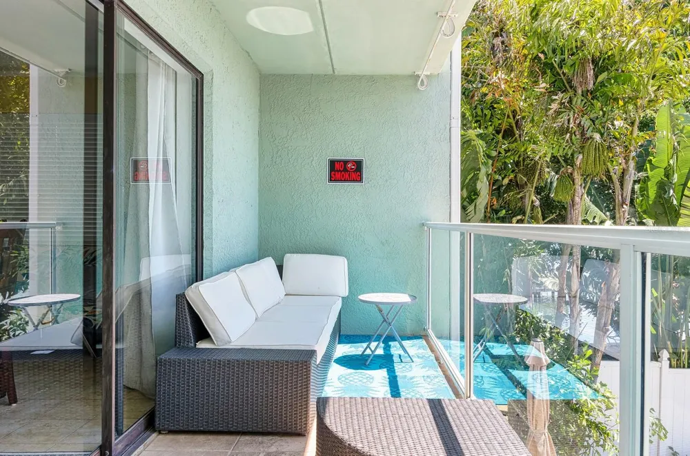 125 110TH AVENUE #1 Treasure Island, FL 33706