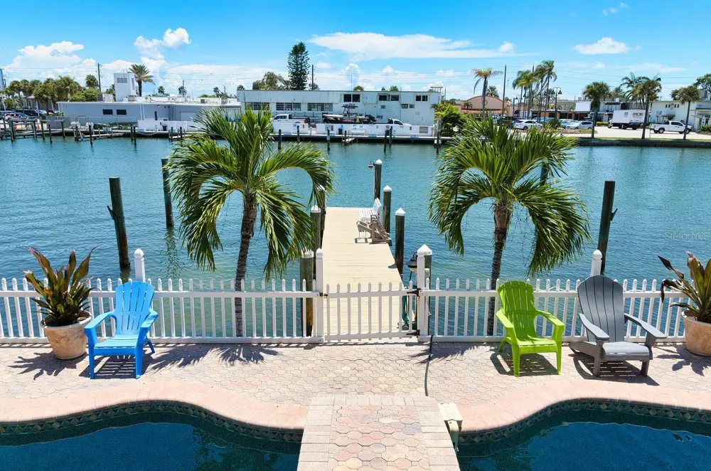 125 110TH AVENUE #1 Treasure Island, FL 33706