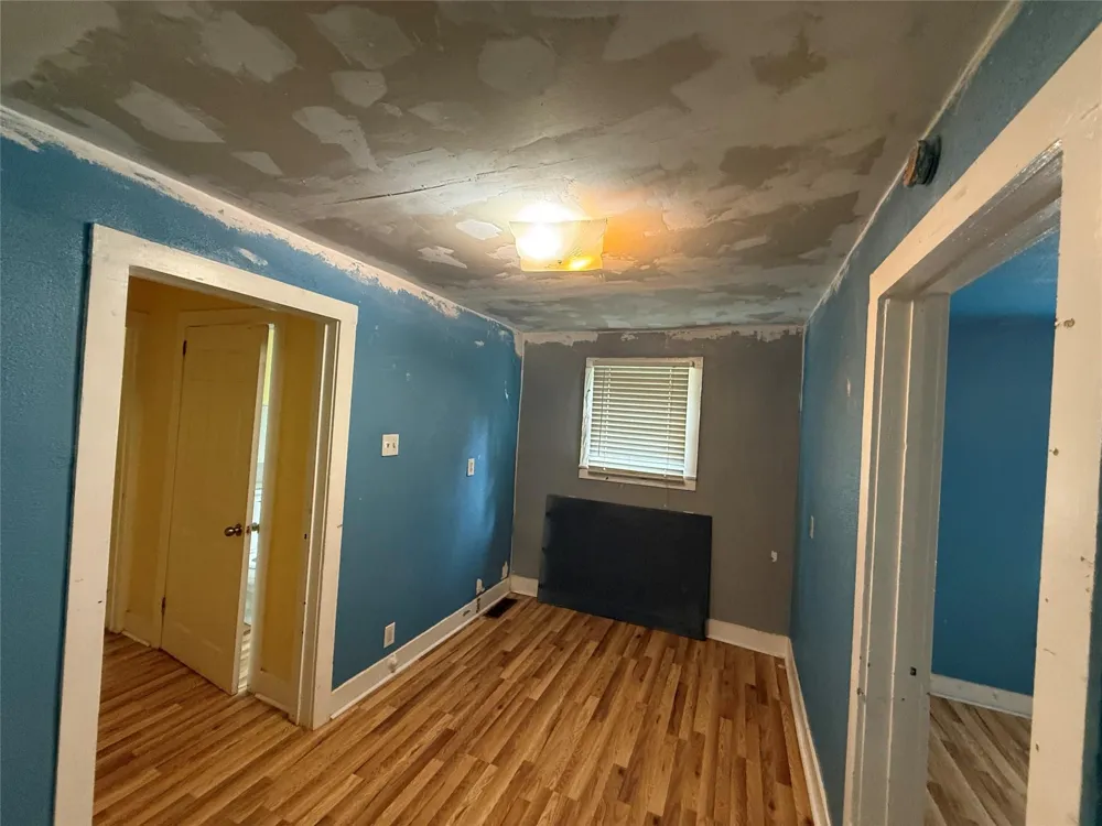 317 3rd Street San Leon, TX 77539