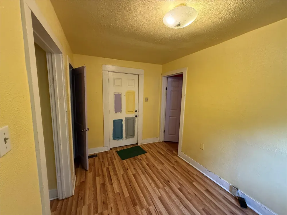 317 3rd Street San Leon, TX 77539