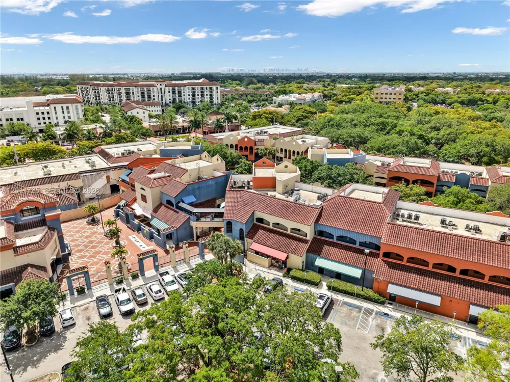7200 Fairway Dr #H12 Miami Lakes, FL 33014