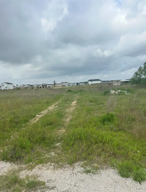 647 Road 5707