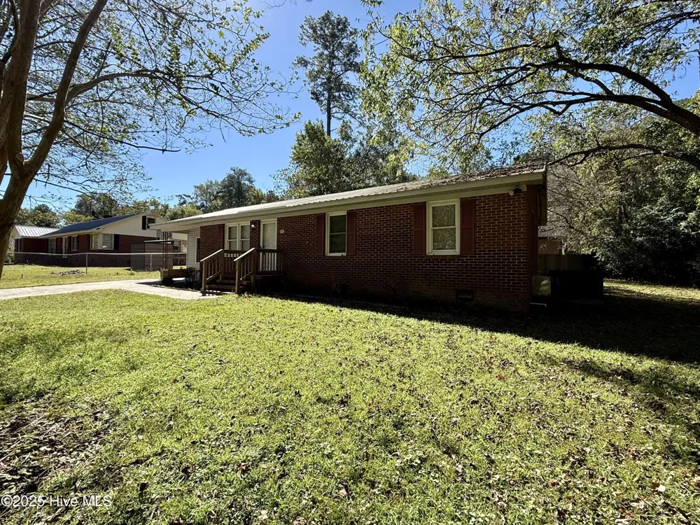 403 Henderson Street Williamston, NC 27892