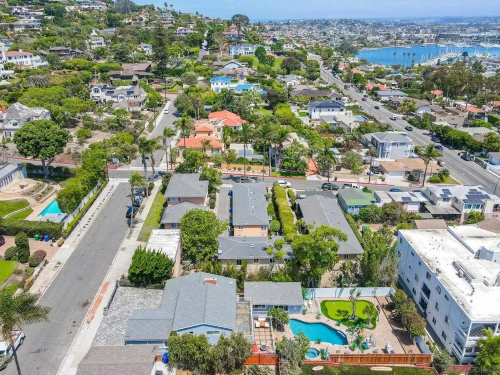 419 San Elijo St San Diego, CA 92106