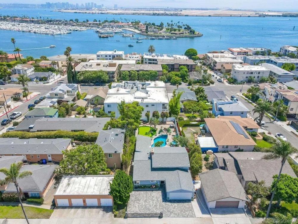 419 San Elijo St San Diego, CA 92106