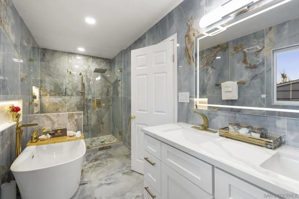 419 San Elijo St San Diego, CA 92106