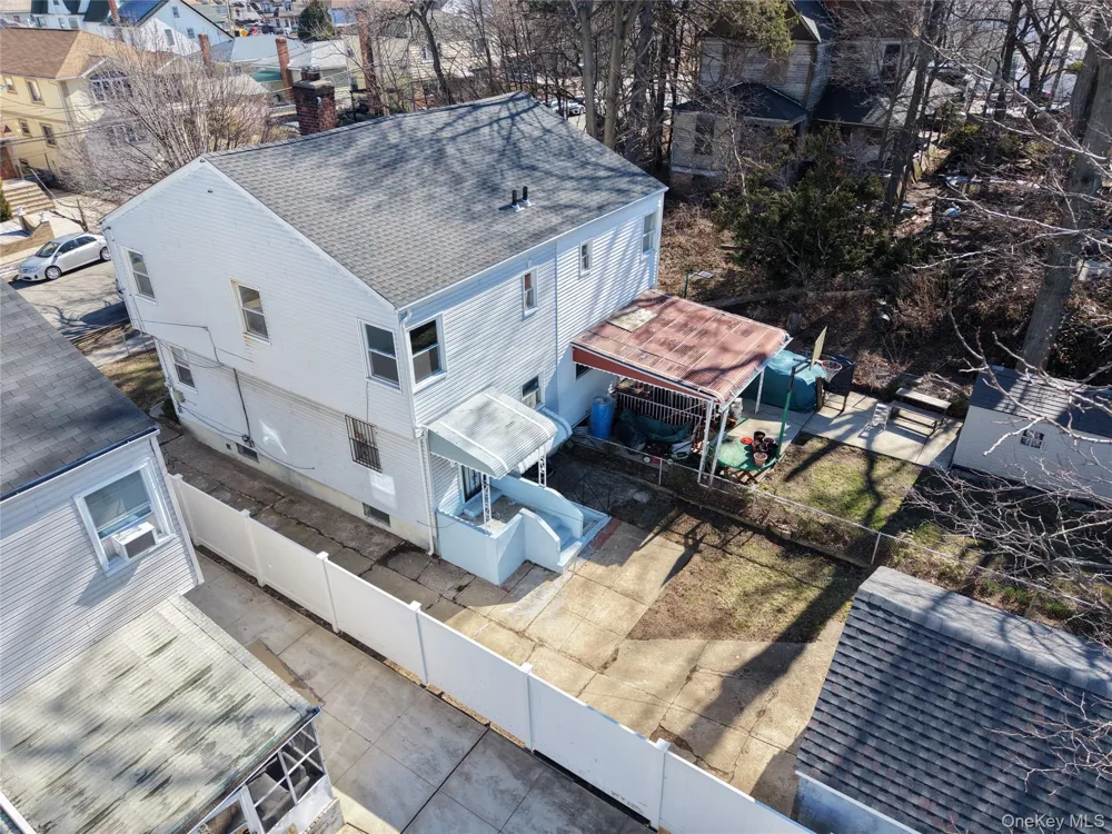 21942 141st Road Springfield Gardens, NY 11413