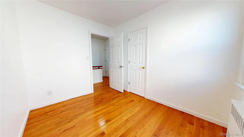 21942 141st Road Springfield Gardens, NY 11413