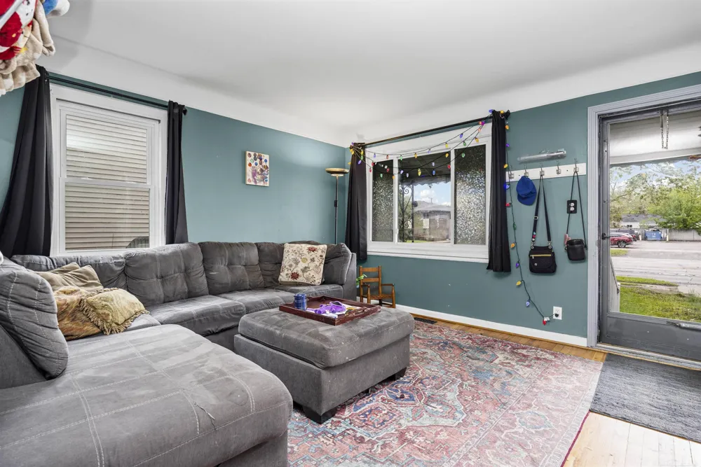 2980 Greenfield Road Berkley City, MI 48072