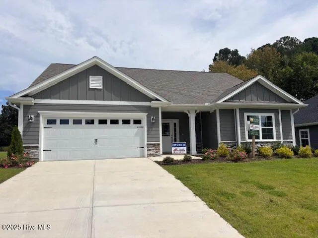 114 Firethorn Circle Wallace, NC 28466