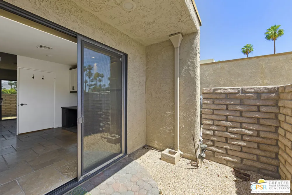22 Chandra Lane Rancho Mirage, CA 92270