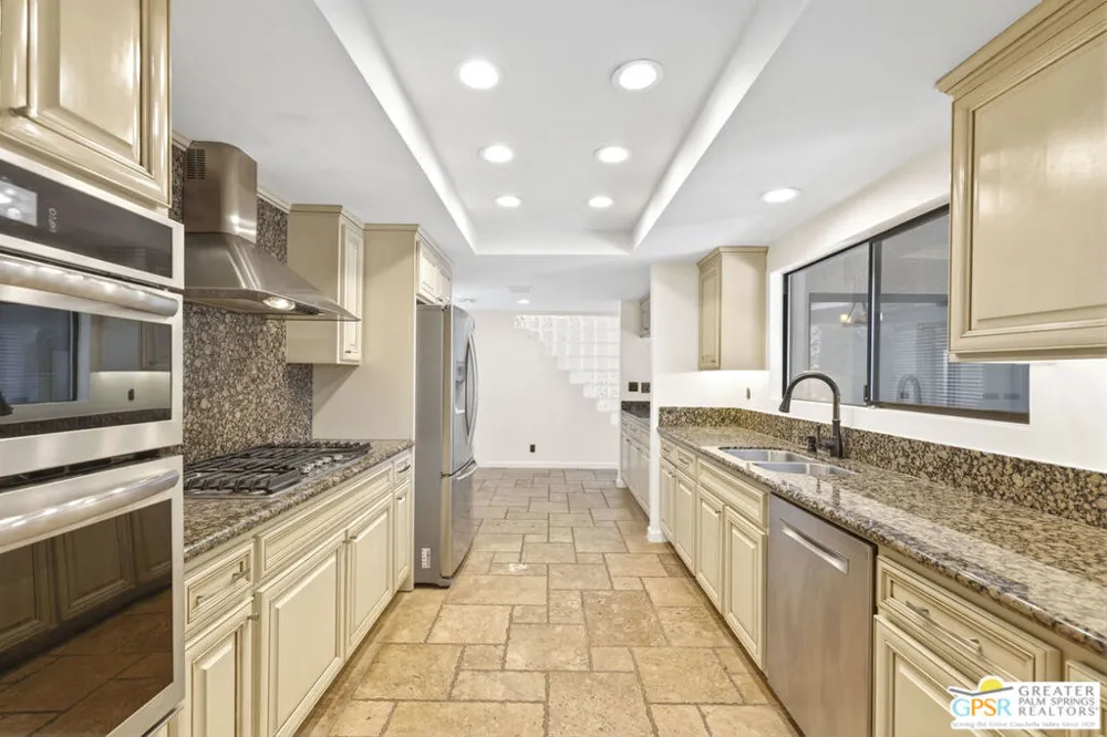 22 Chandra Lane Rancho Mirage, CA 92270